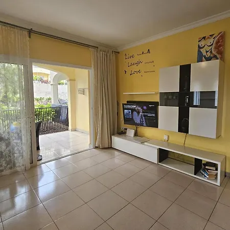 1 Bed Sleeps 5 - Indoor Pool - Free Parking * San Miguel de Abona