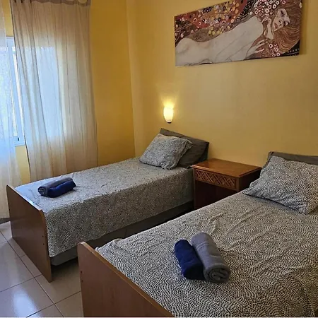 1 Bed Sleeps 5 - Indoor Pool - Free Parking San Miguel de Abona
